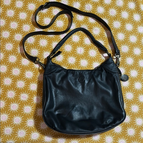 Wanderer Black Leather Hobo Crossbody Bag - Picture 4 of 11